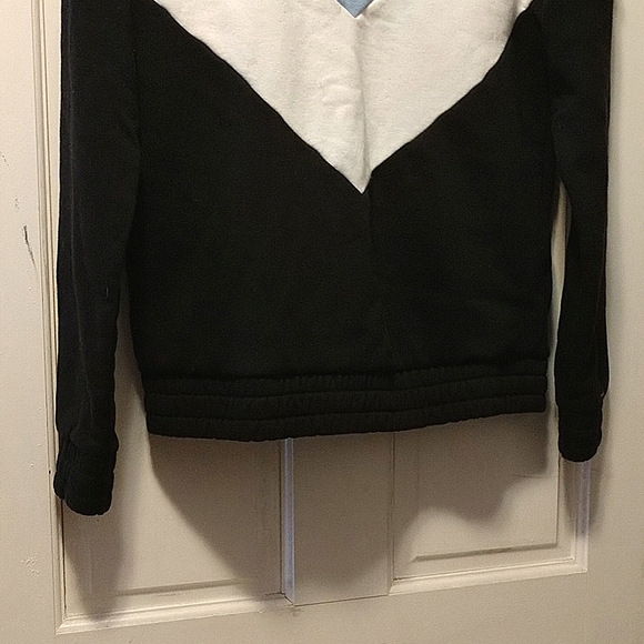 NWOT Fila 1/4 Zip-Up Pullover - Picture 3 of 6